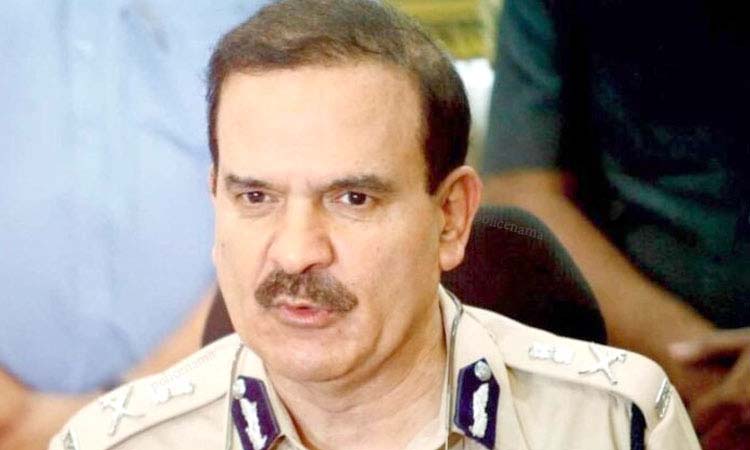 Parambir Singh | maharashtra former mumbai police commissioner parambir singh fined rs 25000 did not appear before the chandiwal committee