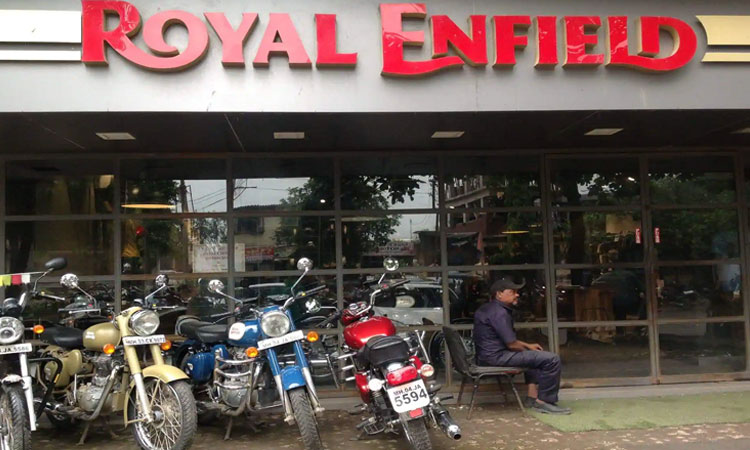 royal enfield ceo vinod dasari has resigned b govindarajan take charge as executive director says eicher motors