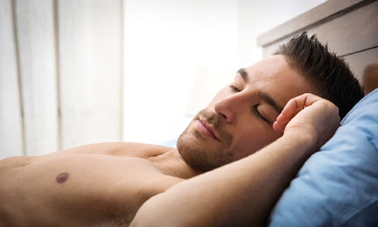 benefits of sleeping without clothes for mens health and womens