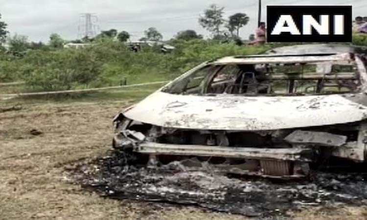 Crime News | former bjp leader found dead in burnt car trunk