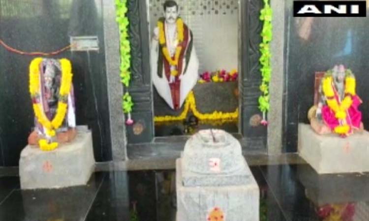 omg ! woman from andhra pradesh built a temple in her husband name said he had come in a dream