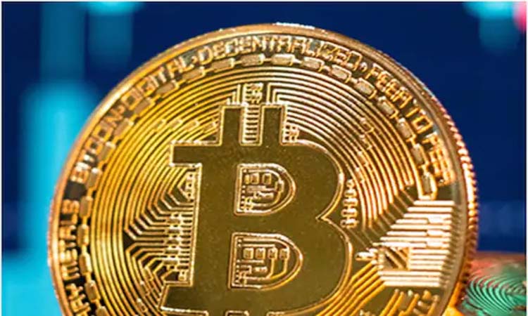 Pune Crime Another Major Bitcoin Fraud Case Revealed FIR against 7 persons including Satish Kumbhani of Bitconnect in 42 crore fraud case