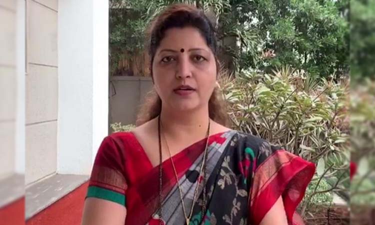 Rupali Chakankar | bjp mp ramdas tadas daughter in law beaten by family ncp rupali chakankar