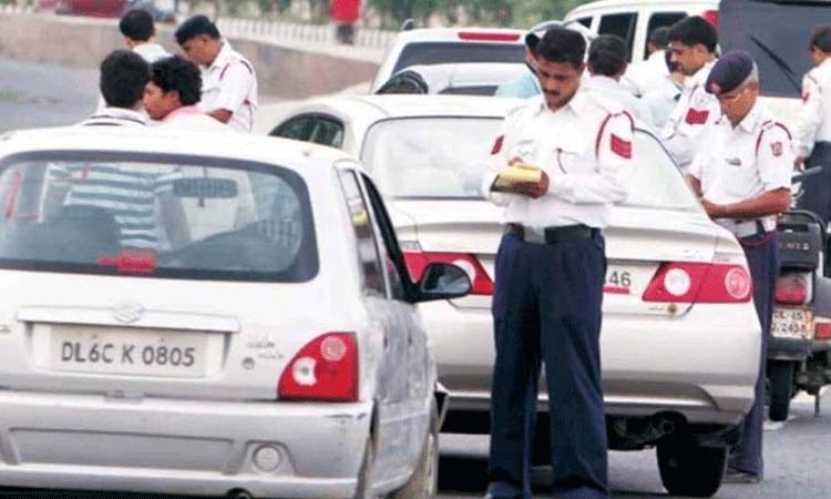 Defective Number Plate Fine | if lemon pepper black rope hangs cars number plate 5000 challan will be torn New motor vehicle law