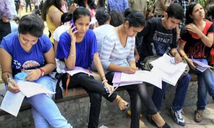 Colleges Reopens In Maharashtra | maharashtra colleges to reopen from today october 20 mask must for all 50% students