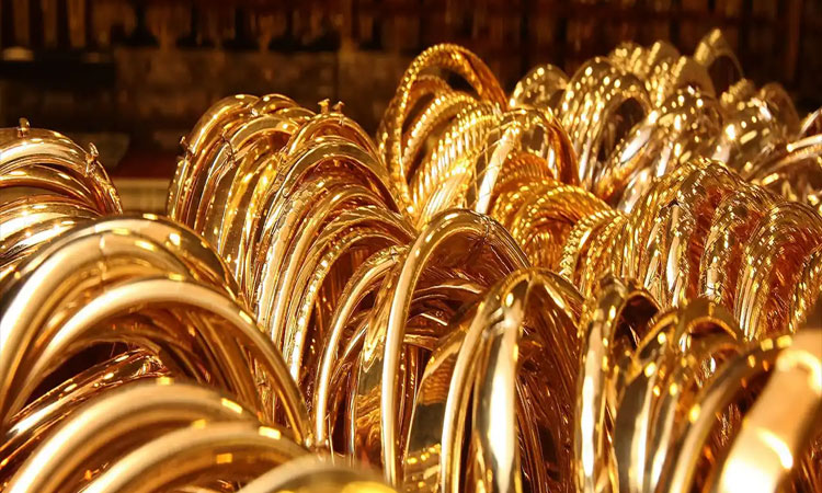 Gold Price Today | gold price gains today but still 9894 rupees lower then record high check update gold rates of 10 gram
