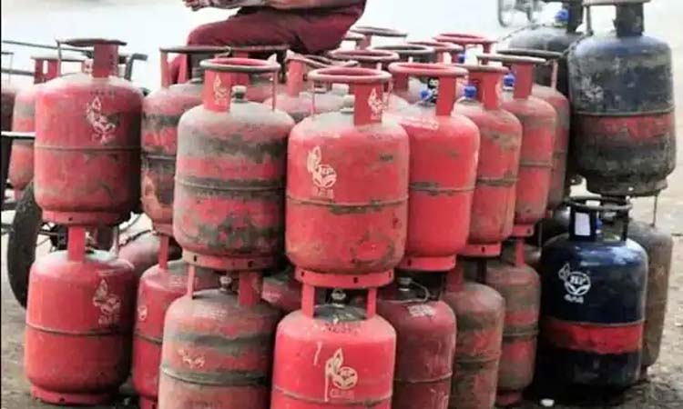   LPG Price | lpg price cylinder becomes cheaper or more expensive these are the rates of october 1