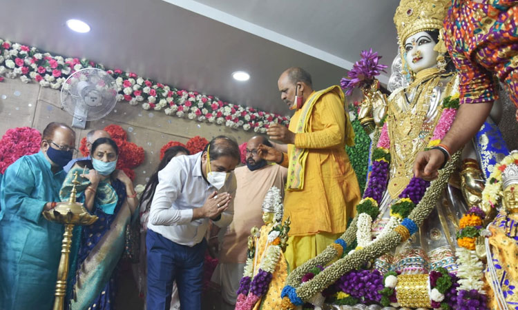 Pune News | Maha Aarti of Shri Lakshmi Mata in the presence of thousands of women