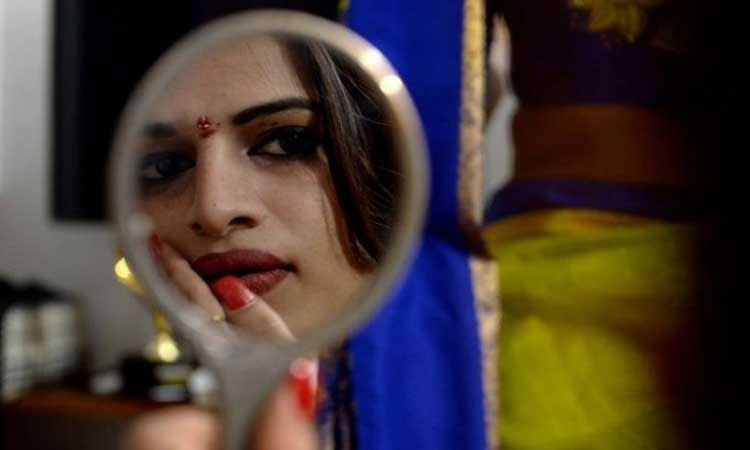 Pune Crime | jejuri police handcuffed the thief who disguised himself as a transgender