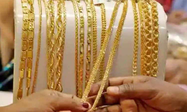 Gold Price Update | gold price rises due to new covid variant should buy gold rate in sarafa bazar