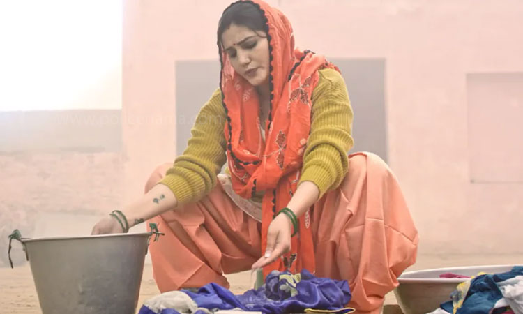 Sapna Chaudhary | sapna chaudhary haryanvi song lori crossed 11 crore views sapna chaudhary viral video