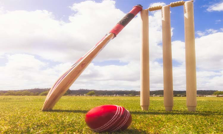 Kolhapur News | young boy died by heart attack while watching match in cricket ground kolhapur