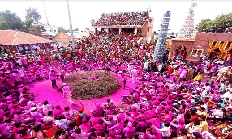 Pune | Guluche's 'Katebaras' Yatra celebrated all over the state in celebration of 'Harhar Mahadev'