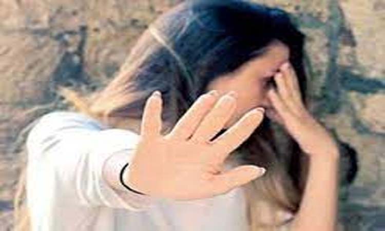 Pune Crime | 36-year-old doctor defamed for posting obscene posts in Pune; Revealed the type from the phone asking for body comfort