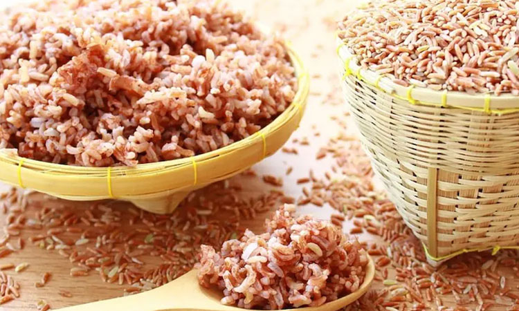 Brown Rice Benefits | brown rice or white rice which is better for your health nutrition benefits side effects