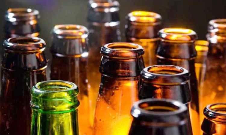 Pune Crime | A bottle of beer smashed into his head as he stopped drinking; Incidents in the chaturshringi police station area