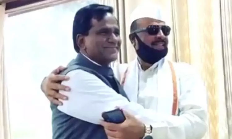 Abdul Sattar Raosaheb Danve | bjp shivsena alliance news bjp leader and minister raosaheb danve and shivsena leader abdul sattar meet in delhi