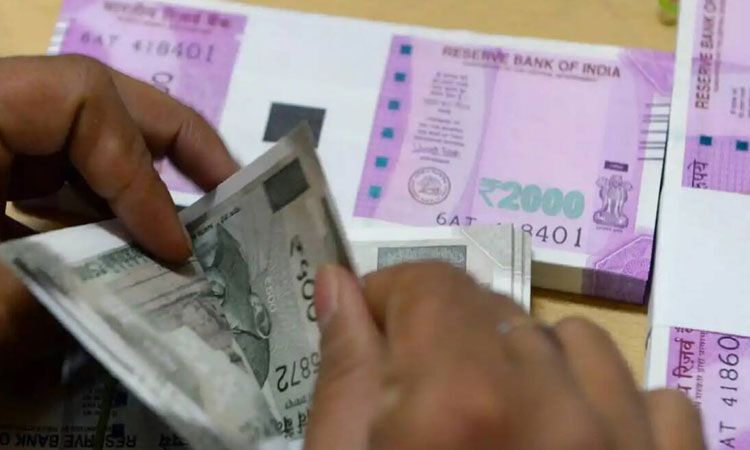 7th Pay Commission | due to increase in fitment factor salary of central employees will increase by around rs 50000 da also hike
