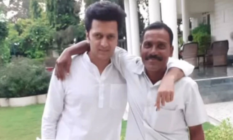 Riteish Deshmukh | Actor riteish deshmukh wishes his best childhood friend on his birthday photo viral