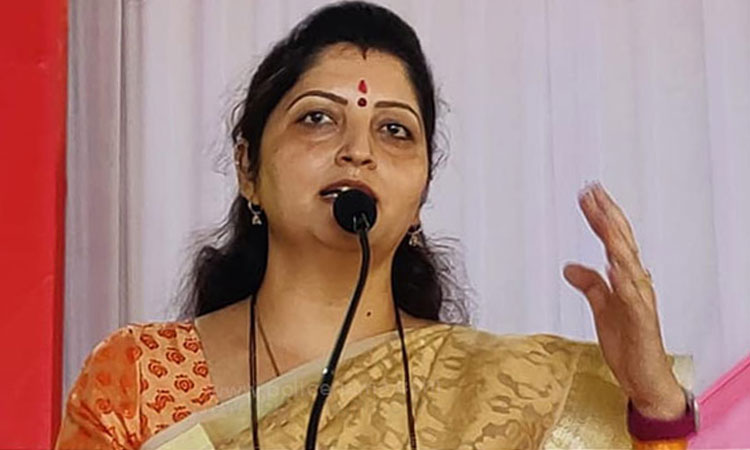 Rupali Chakankar what happened when the government changed i will not leave the post of chairperson of the womens commission said rupali chakankar clearly