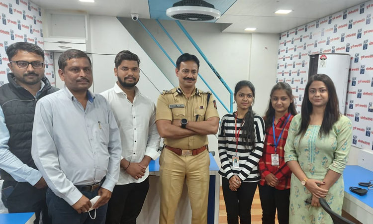 IPS Krishna Prakash Visit of Pimpri Chinchwad Commissioner of Police Krishna Prakash to the office of Policenama