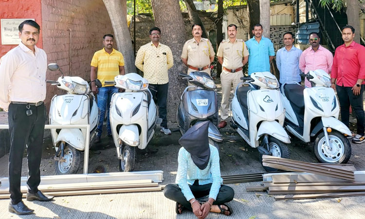 Pune Crime Pune Khadak police arrest criminalfor stealing two wheeler and aluminum straps Property worth Rs 2 lakh confiscated