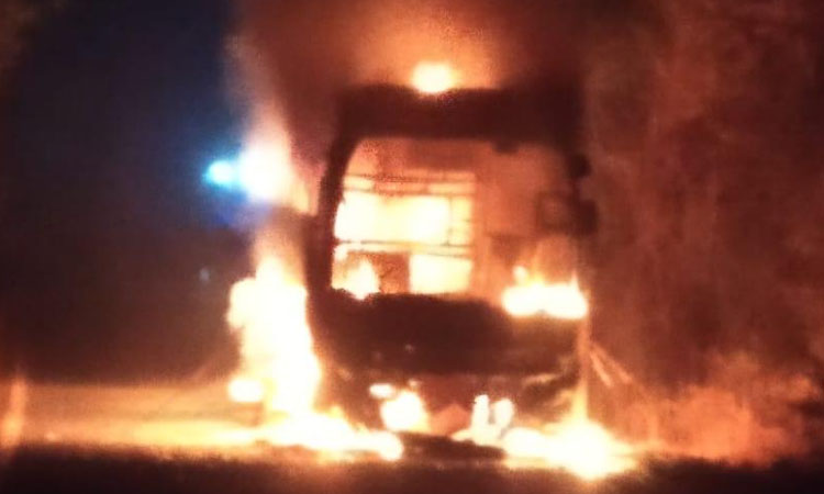 Pune To Goa Luxury Bus Accident Luxury bus from Pune to Goa caught fire in Karul Ghat 37 passengers briefly escaped