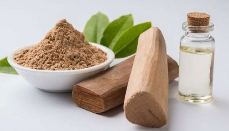 Chandan Benefits | sandalwood chandan powder can help all skin related problems know 4 ways to use it