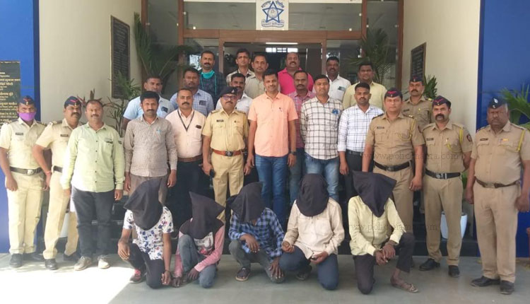 Nandurbar Police | Nandurbar police arrest 5 accused for trying to burn father alive by throwing petrol