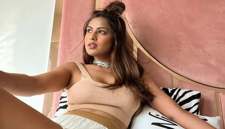 Nia Sharma Bralette Photo | nia sharma share bold photos in black bralette fans goes crazy after seen pics