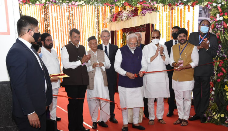 PM Modi Visit To Pune PM Modi inaugurates Pune Metro Narendra Modi says Central government will cooperate for Pune development project