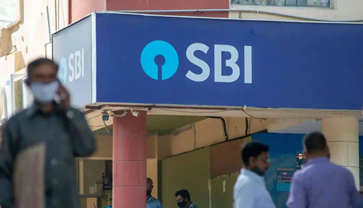 SBI Alerts Customers sbi alerts customers do not scan qr code for money otherwise you will be pauper