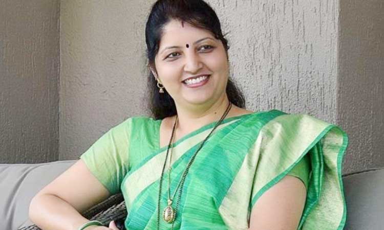 Rupali Chakankar Threat Case Bhausaheb Shinde Arrested In Maharashtra State Womens Commission Chairperson Rupali Chakankar Threat Case