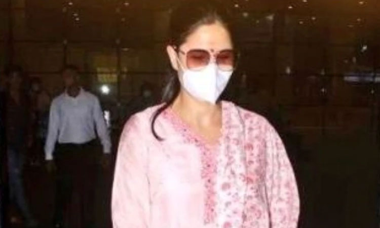 Katrina Kaif Airport Look | katrina kaif gets spotted at the airport in pink salwar suit katrina kaif traditional look video viral