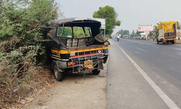 Pune Crime | 9 students injured in rickshaw accident Incident in Boribhadak village near Uruli Kanchan pune solapur highway accident