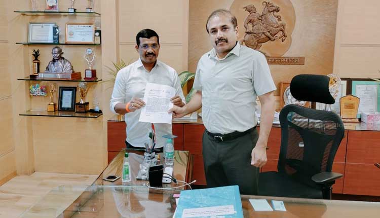 Bhangire Pramod alias Nana Vasant | Expand the office for issuing 'Urban Poor Scheme Card', Pramod Bhangire's demand to Municipal Commissioner