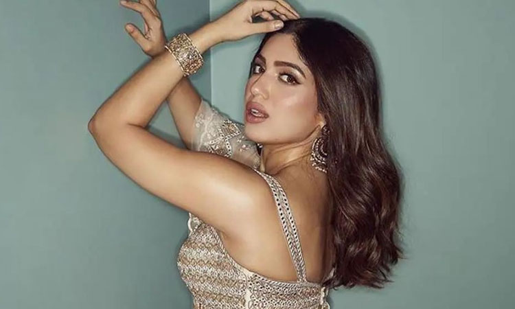 Bhumi Pednekar Killer Look | bhumi padnekar gives poses in high thigh slit gown share bold look