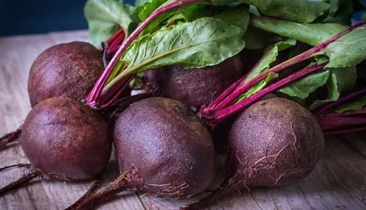 Beetroot Benefits | beetroot nutrition and health benefits how does beetroot juice help the body