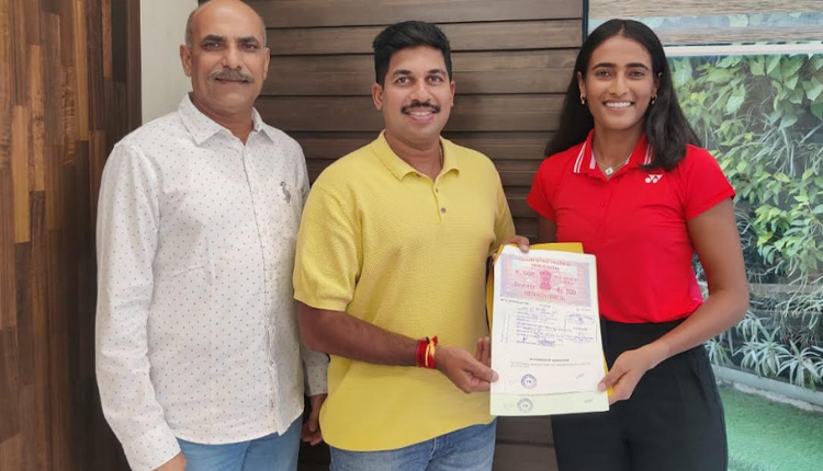 Punit Balan Group | Punit Balan Group signs deal with Indian tennis star player Rutuja Bhosale !