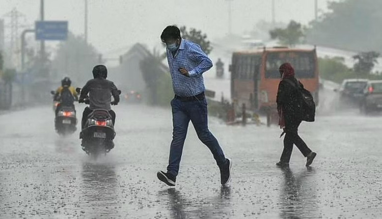 Maharashtra Rains | rain alert yellow alert for next five days in mumbai a heavy rain will hit konkan kolhapur region