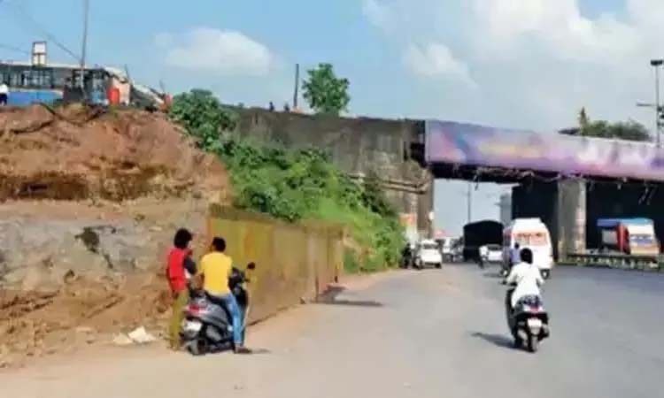 Pune Chandani Chowk Bridge Demolition | Pune residents are distressed due to the sudden diversion of traffic at Chandni Chowk