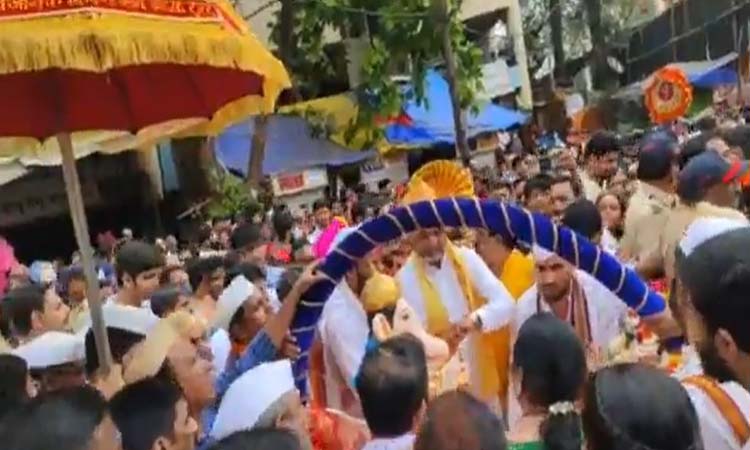 Pune Ganesh Visarjan-2022 | The beginning of the Ganesh Visarjan procession in Pune, the joy of youth