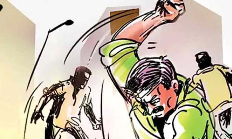 Pune Crime | The Mahavitran officer was brutally beaten and fractured due to power cut
