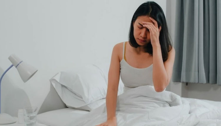Health Problems Symptoms | getting difficulty in getting up early could be the sign of diseases