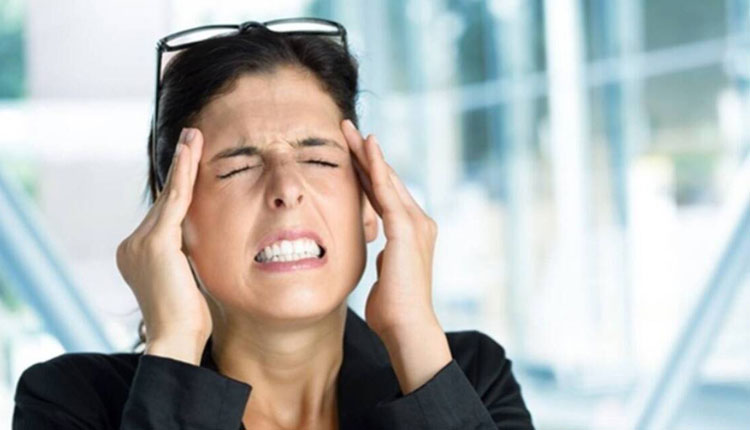 Migraine | vomiting and headache can be symptoms of migraine know the causes and prevention