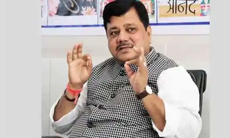 MLA Pravin Darekar | bjp leader mla pravin darekar criticizes shivsena leader bhaskar jadhav