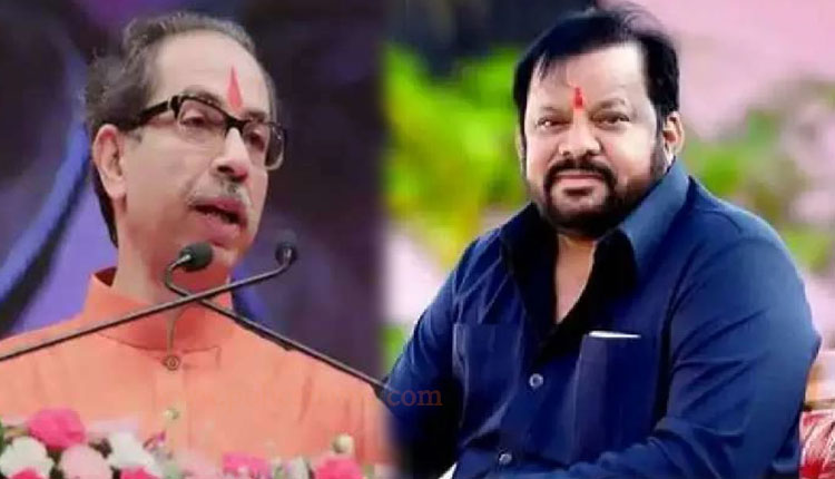 Shivsena Chief Uddhav Thackeray | msrtc bus st conductor supported shivsena chief uddhav thackeray by writing a letter with his own blood