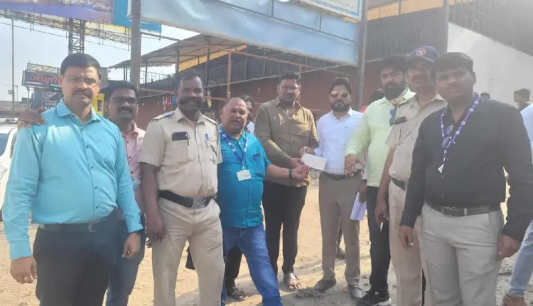 Pune PMC News | Pune Municipal Corporation action against unauthorized hotels near Pune Mumbai Express Highway