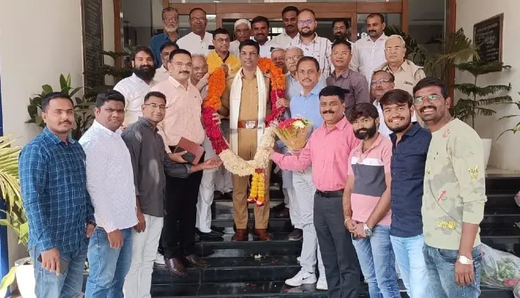 Nandurbar Police | Crime of theft in Jain temple in Shahada revealed in 24 hours, Police Superintendent P.R. Patil and the team were felicitated by the citizens