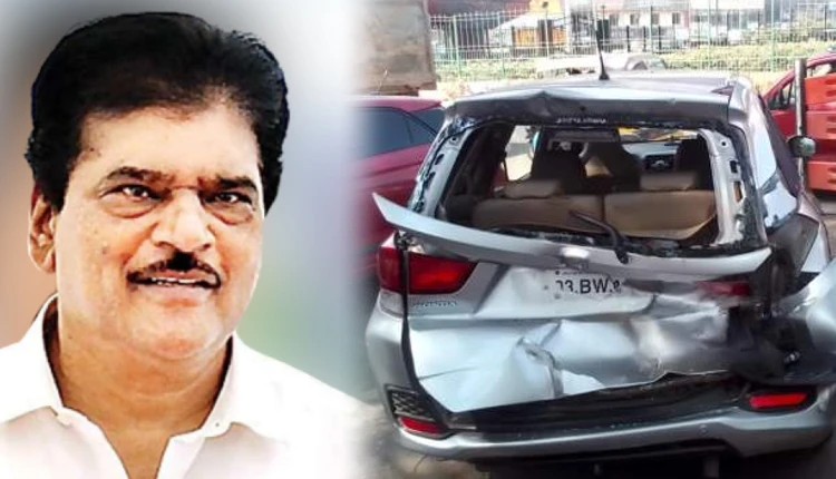 Dr. Deepak Sawant Accident | accident to former health minister dr deepak sawant injured car was hit by a dumper